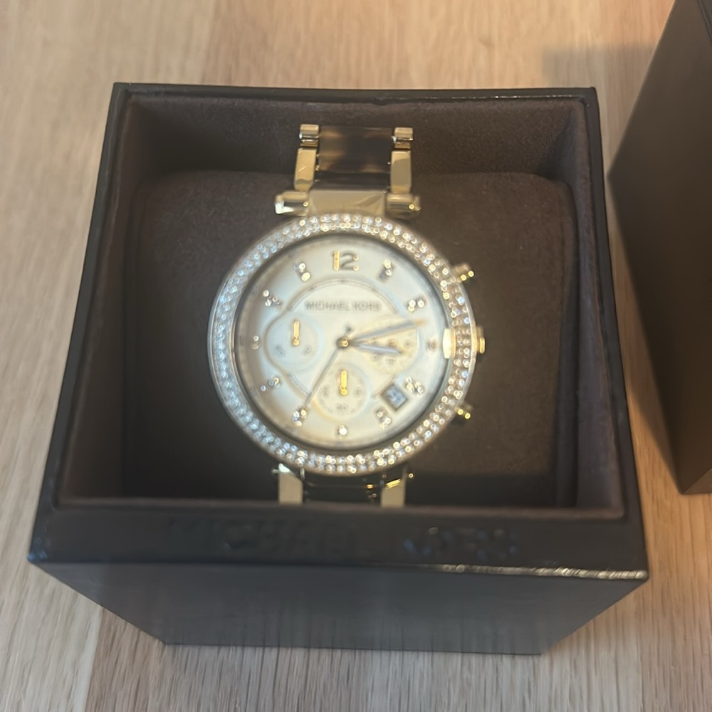 Michael Kors Round Tortoise Shell Watch - image 1